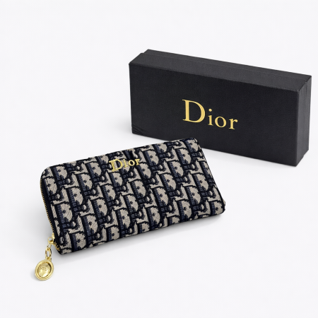 جزدان Dior كبير