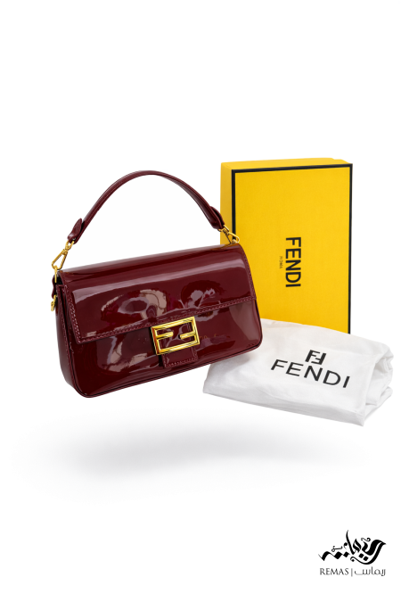 شنتة FENDI baguette بلمعة
