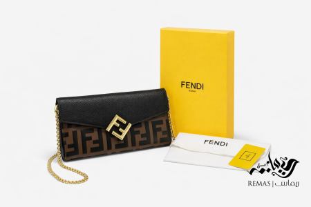 جزدان Fendi مع جنزير