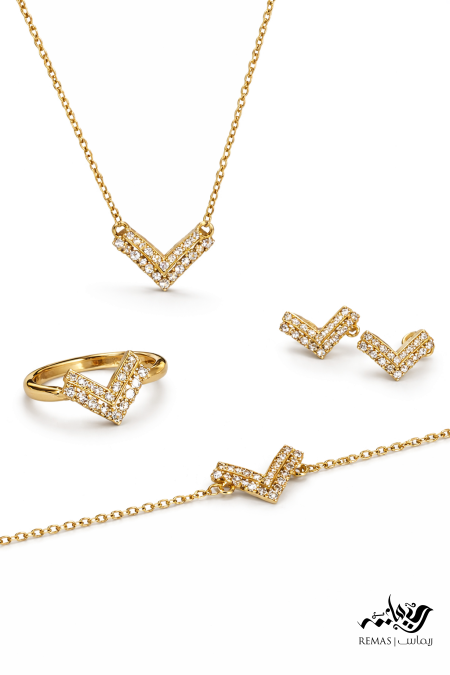 الطقم توفير Louis Vuitton