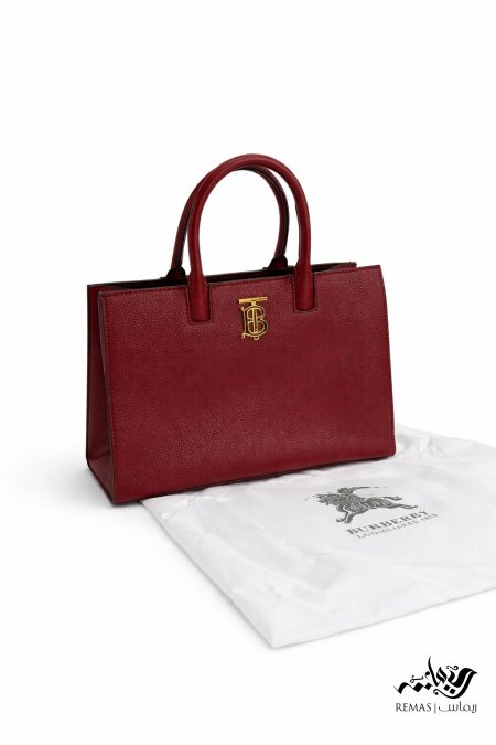 شنتة burberry كبيرة